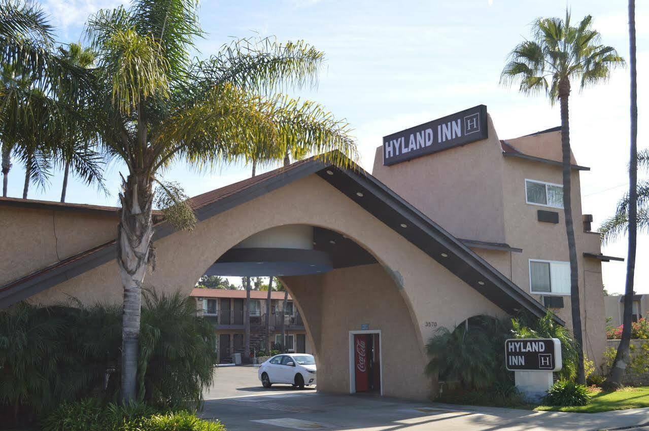 Hyland Inn Near Legoland Carlsbad Exterior photo